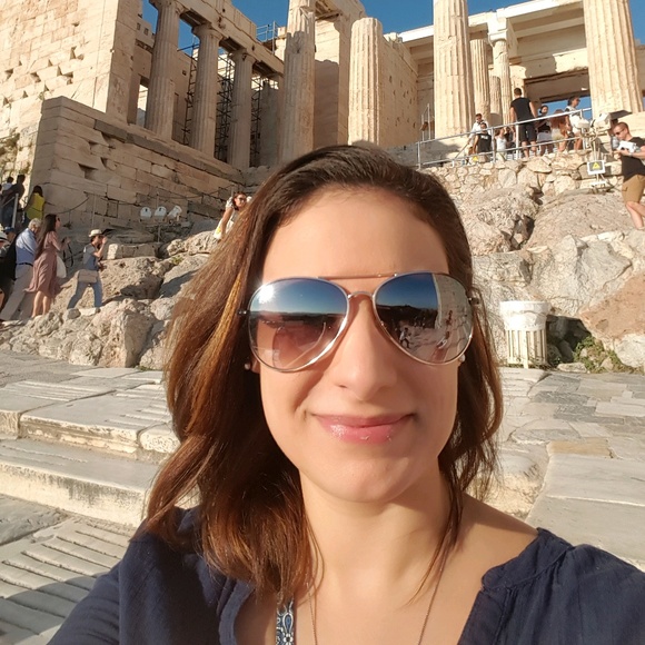 Meet your Posher, Katie - Picture 1 of 1